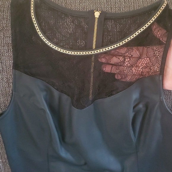 Lace and leather top - Picture 3 of 4